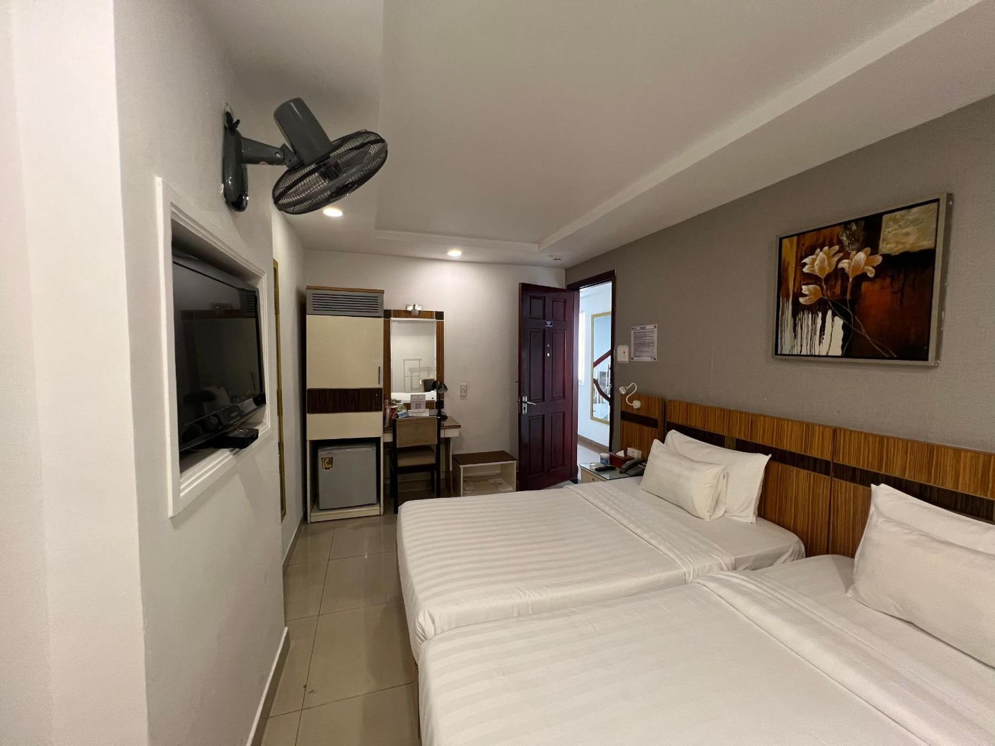 A25 Hotel - 13 Bui Thi Xuan Хошимин Экстерьер фото
