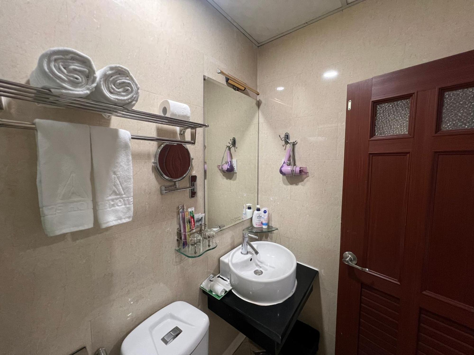 A25 Hotel - 13 Bui Thi Xuan Хошимин Экстерьер фото