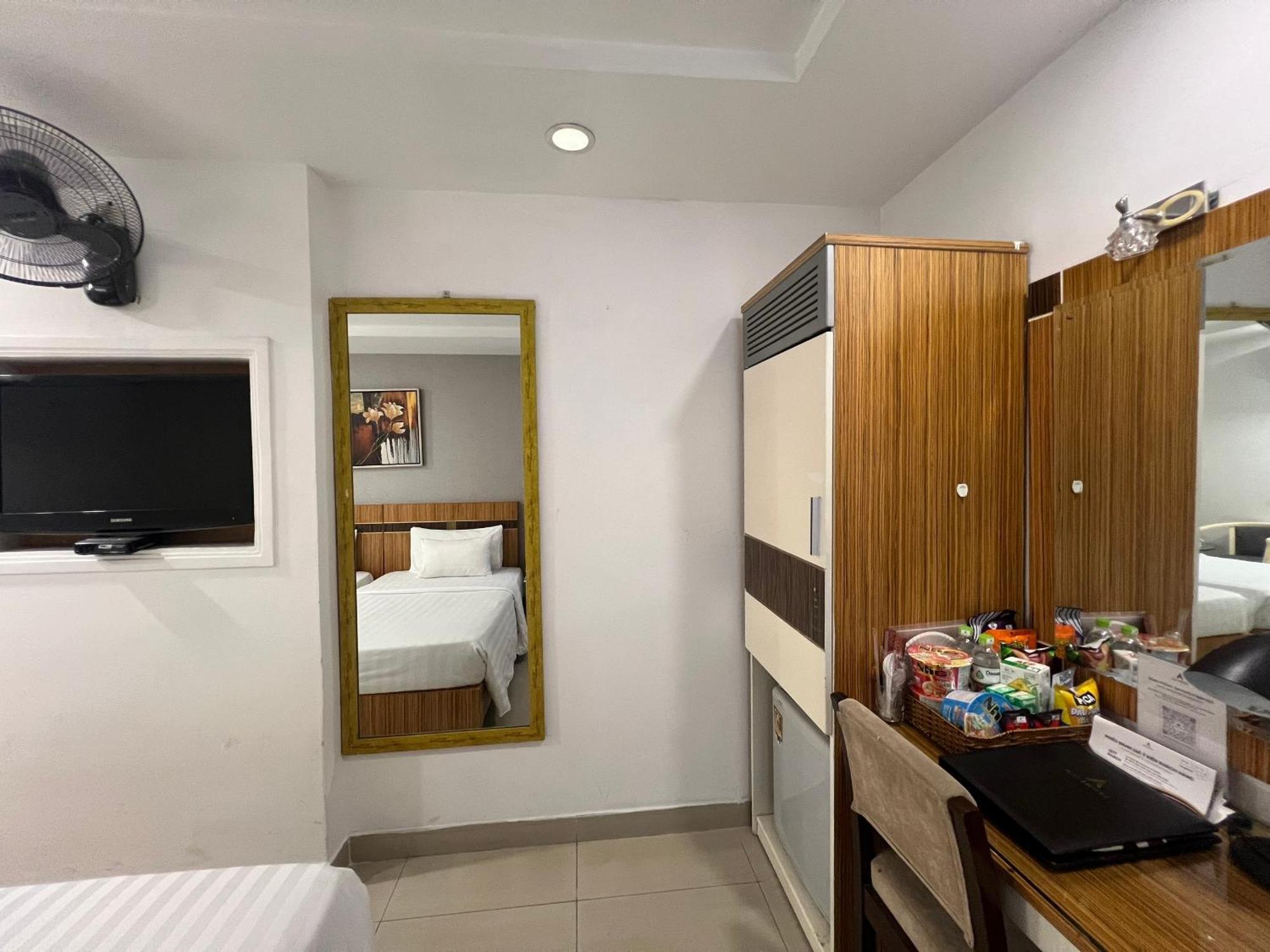A25 Hotel - 13 Bui Thi Xuan Хошимин Экстерьер фото