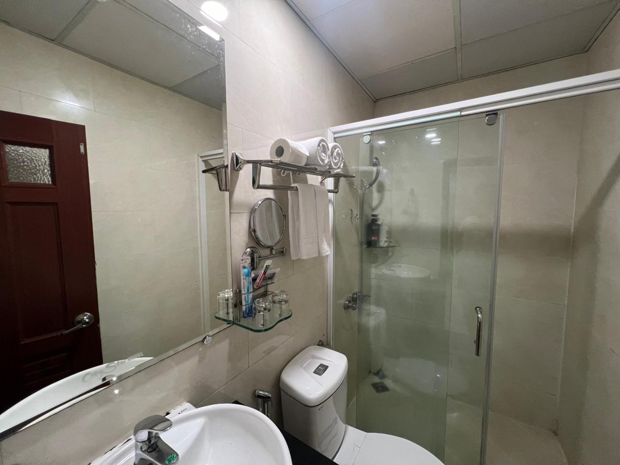 A25 Hotel - 13 Bui Thi Xuan Хошимин Экстерьер фото