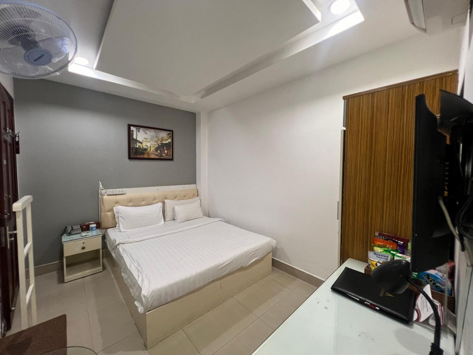 A25 Hotel - 13 Bui Thi Xuan Хошимин Экстерьер фото